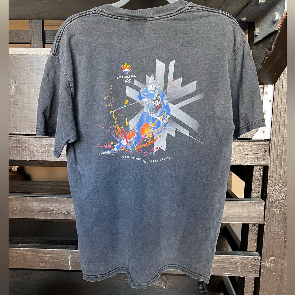 Mens Vintage Skiing T-Shirt